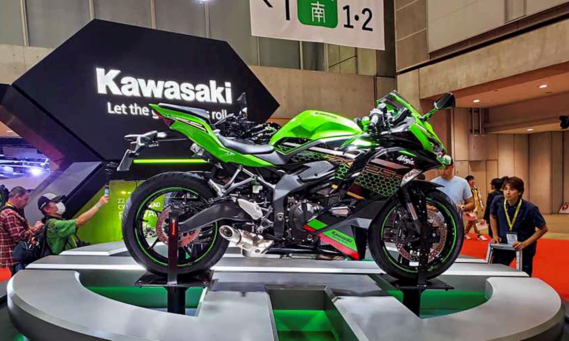 Bảng giá xe Moto Kawasaki 2022 mới nhất 032023  Muaxegiatotvn